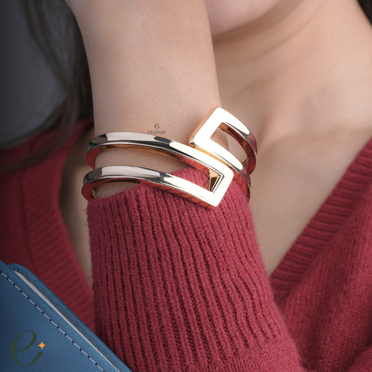 Linear Gold Bracelet