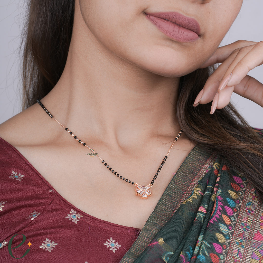 Linear Petal Mangalsutra