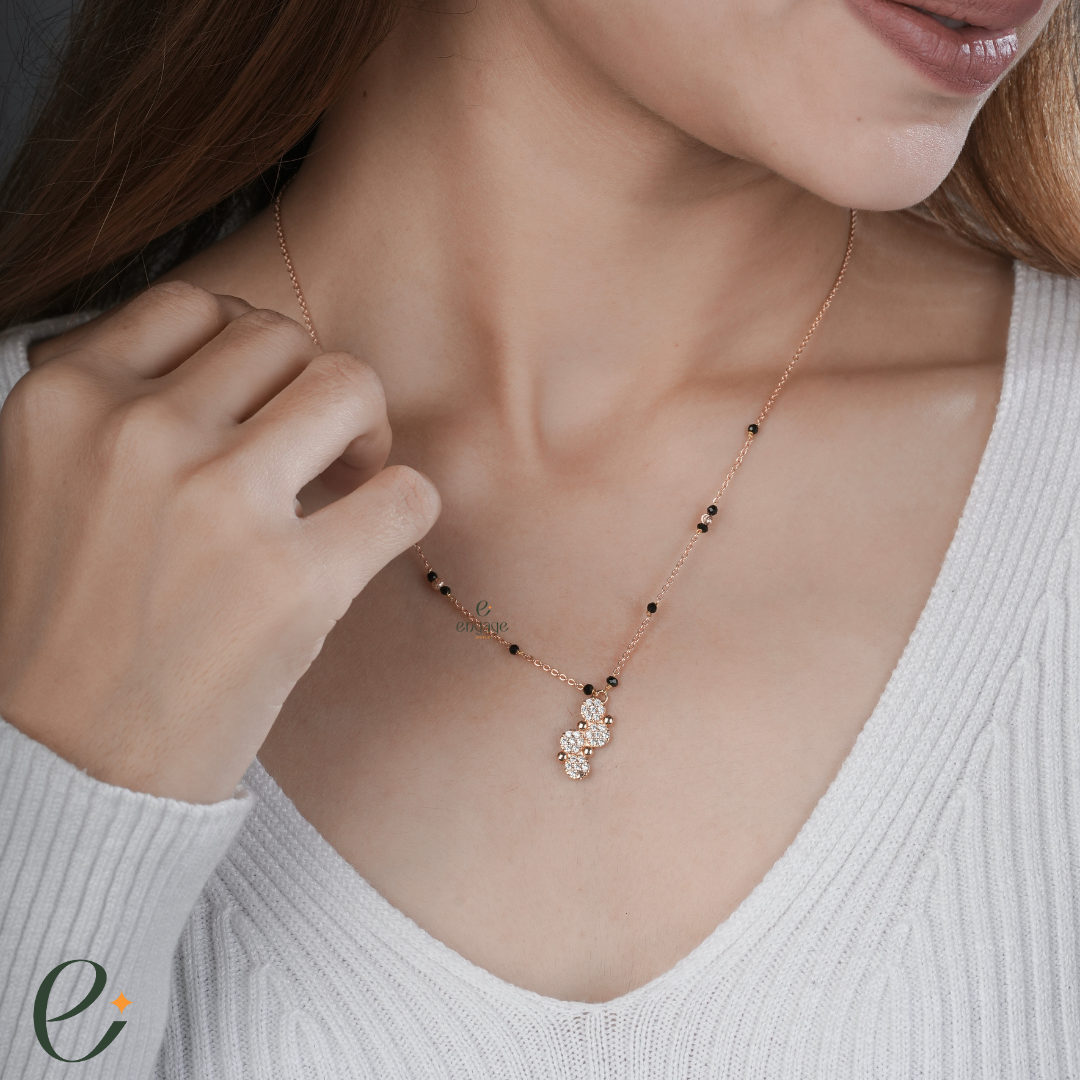 Four Flower Minimalist Diamond Mangalsutra