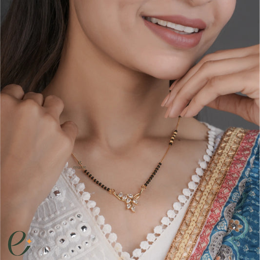 gold nacklace
