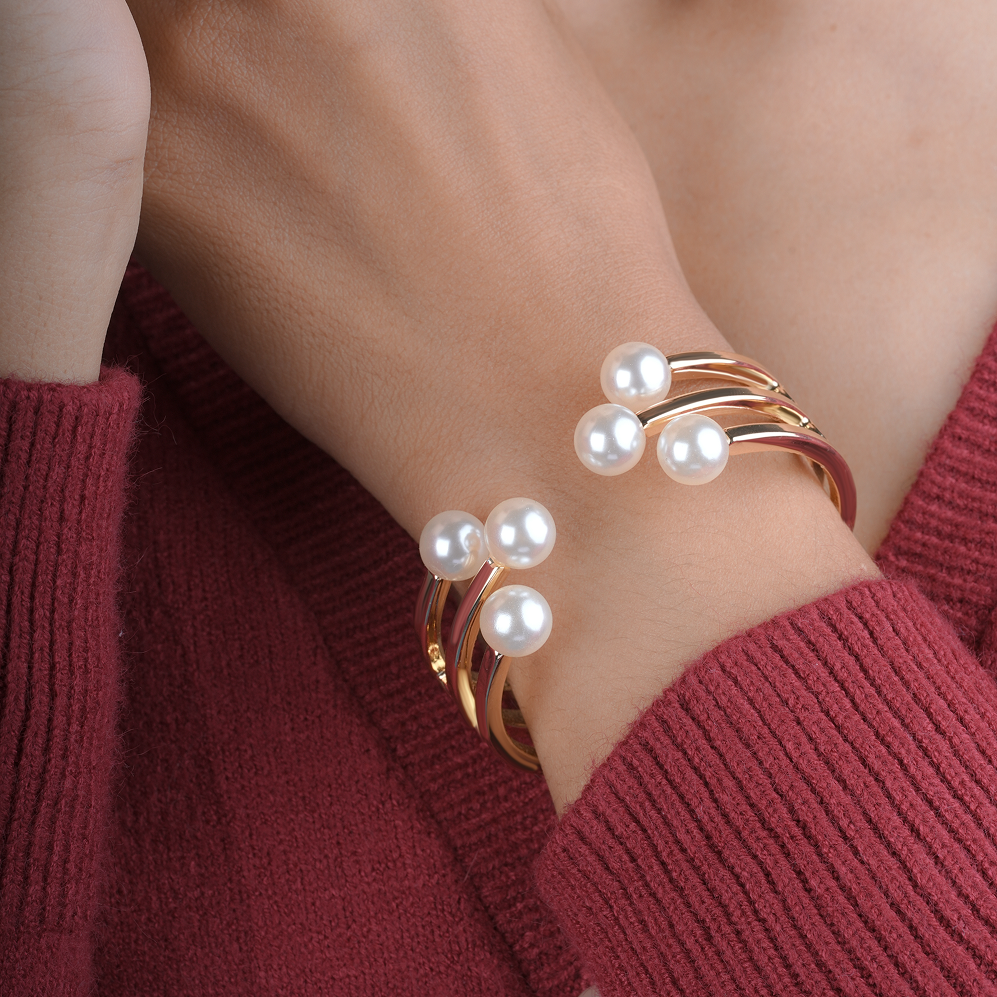 Pearl Gold Bracelet